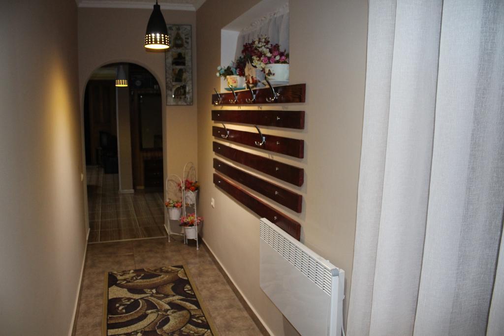 Salome Guest House Местия Екстериор снимка