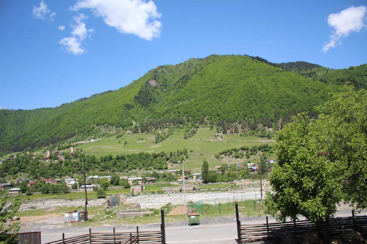Salome Guest House Местия Екстериор снимка