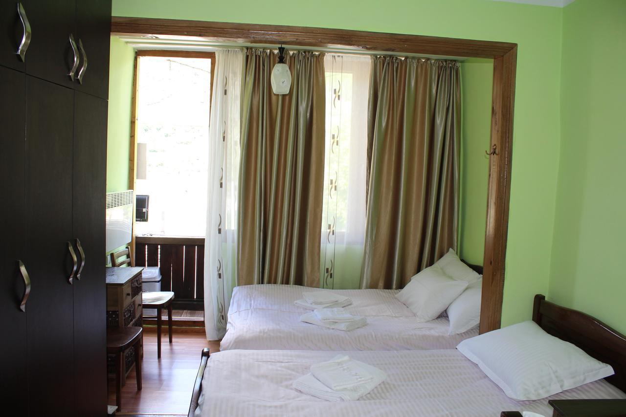 Salome Guest House Местия Екстериор снимка