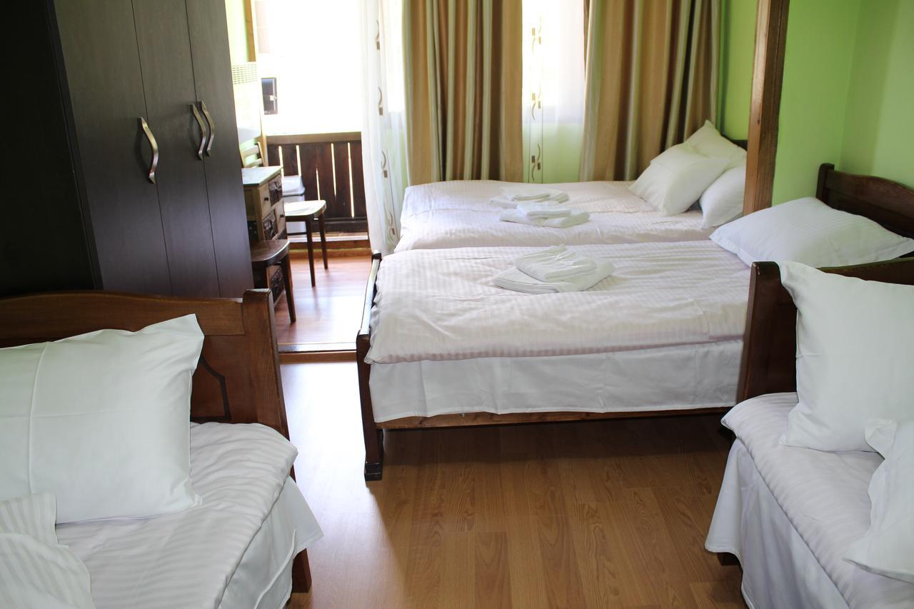 Salome Guest House Местия Екстериор снимка