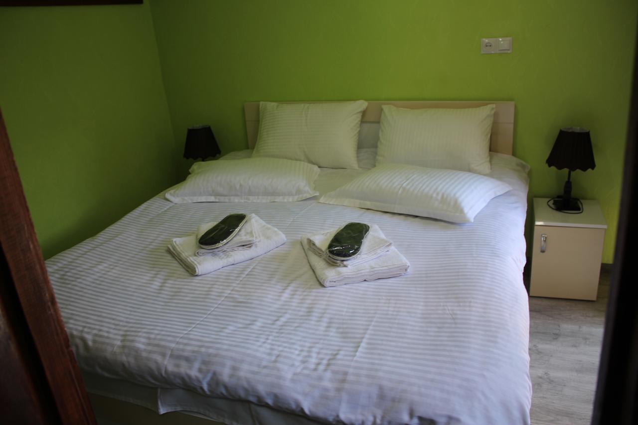 Salome Guest House Местия Екстериор снимка