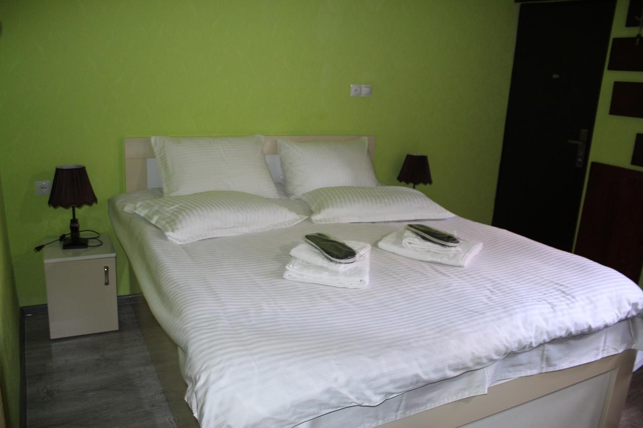 Salome Guest House Местия Екстериор снимка