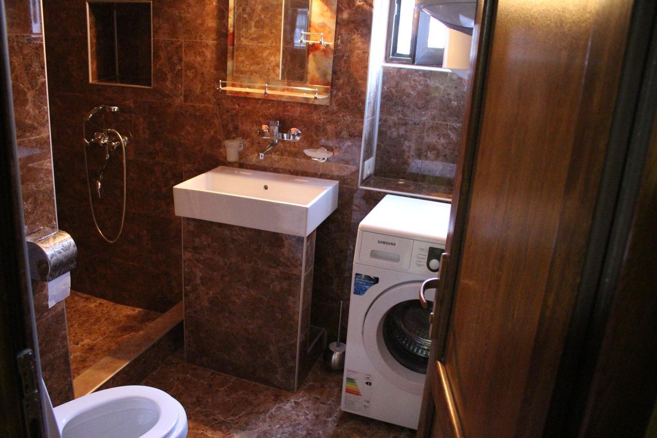 Salome Guest House Местия Екстериор снимка