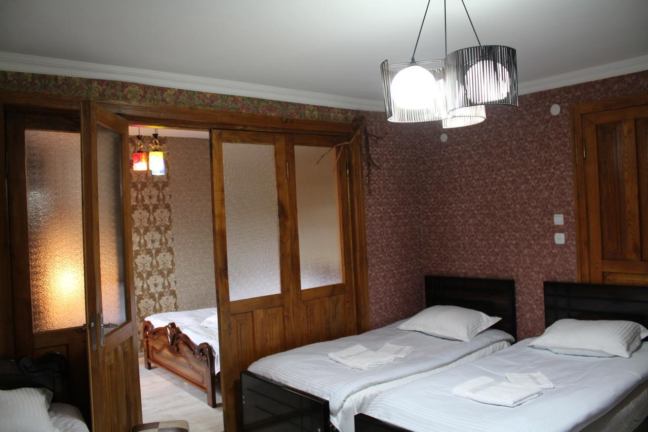 Salome Guest House Местия Екстериор снимка