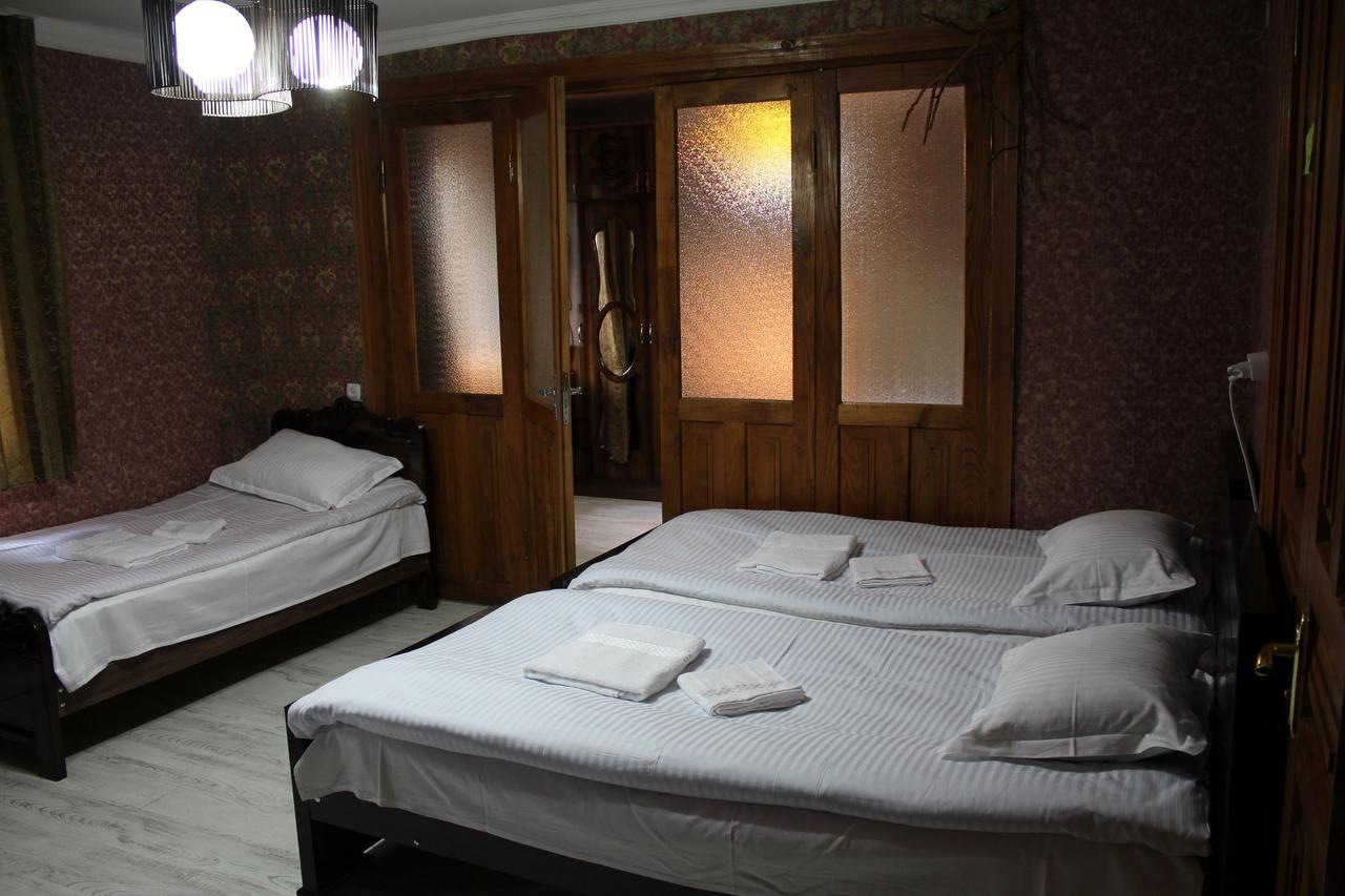 Salome Guest House Местия Екстериор снимка