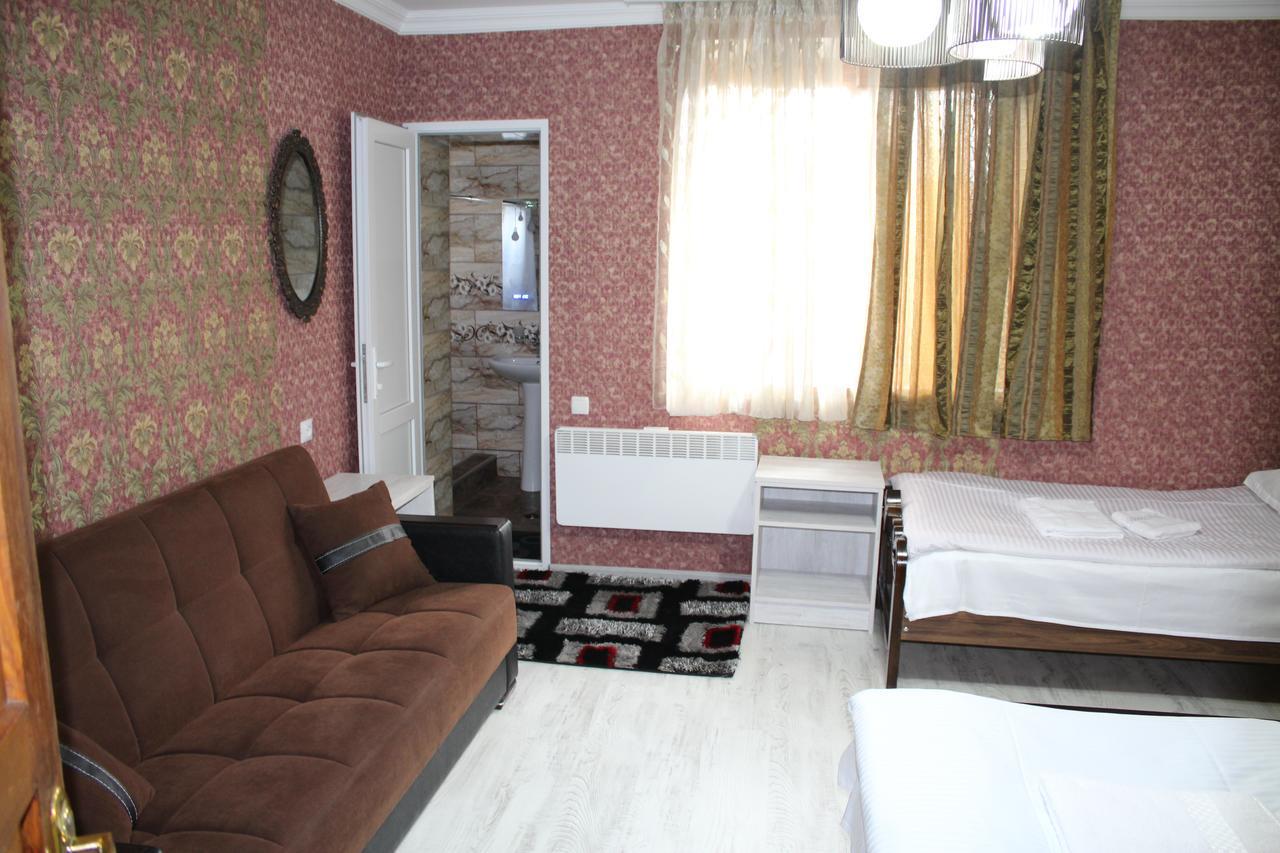Salome Guest House Местия Екстериор снимка