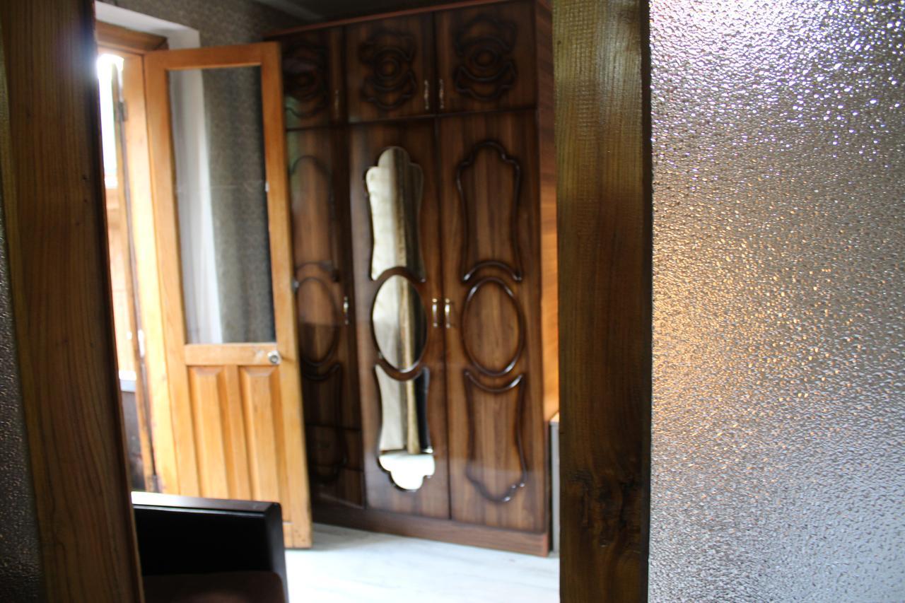 Salome Guest House Местия Екстериор снимка