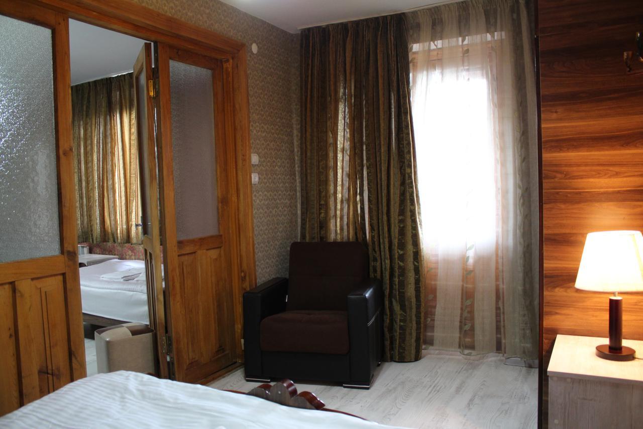 Salome Guest House Местия Екстериор снимка