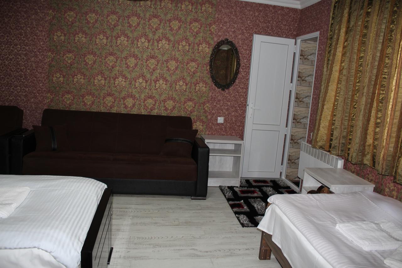 Salome Guest House Местия Екстериор снимка